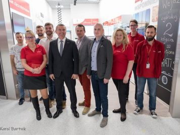 załoga i przedstawiciele CEWE FOTOJOKER